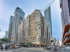 717 Bay Street 1607, Toronto C01, On M5g 2j9