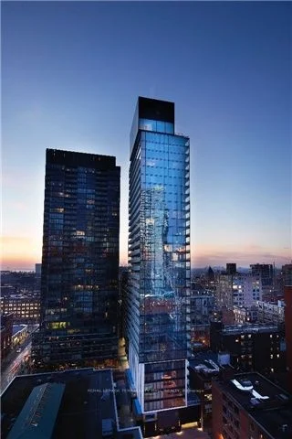 11 Charlotte Street 510, Toronto C01, ON M5V 0M6