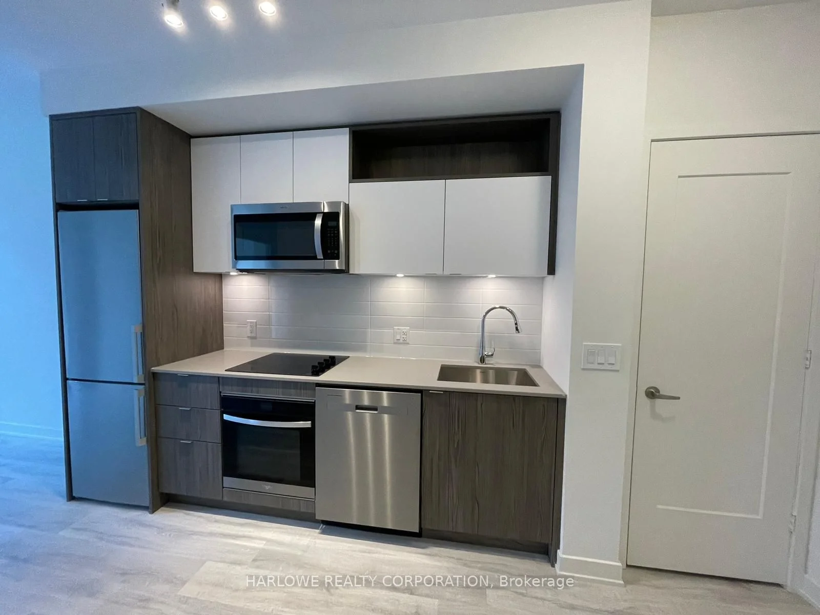 135 Lower Sherbourne Street 436 W, Toronto C08, On M5a 1y4