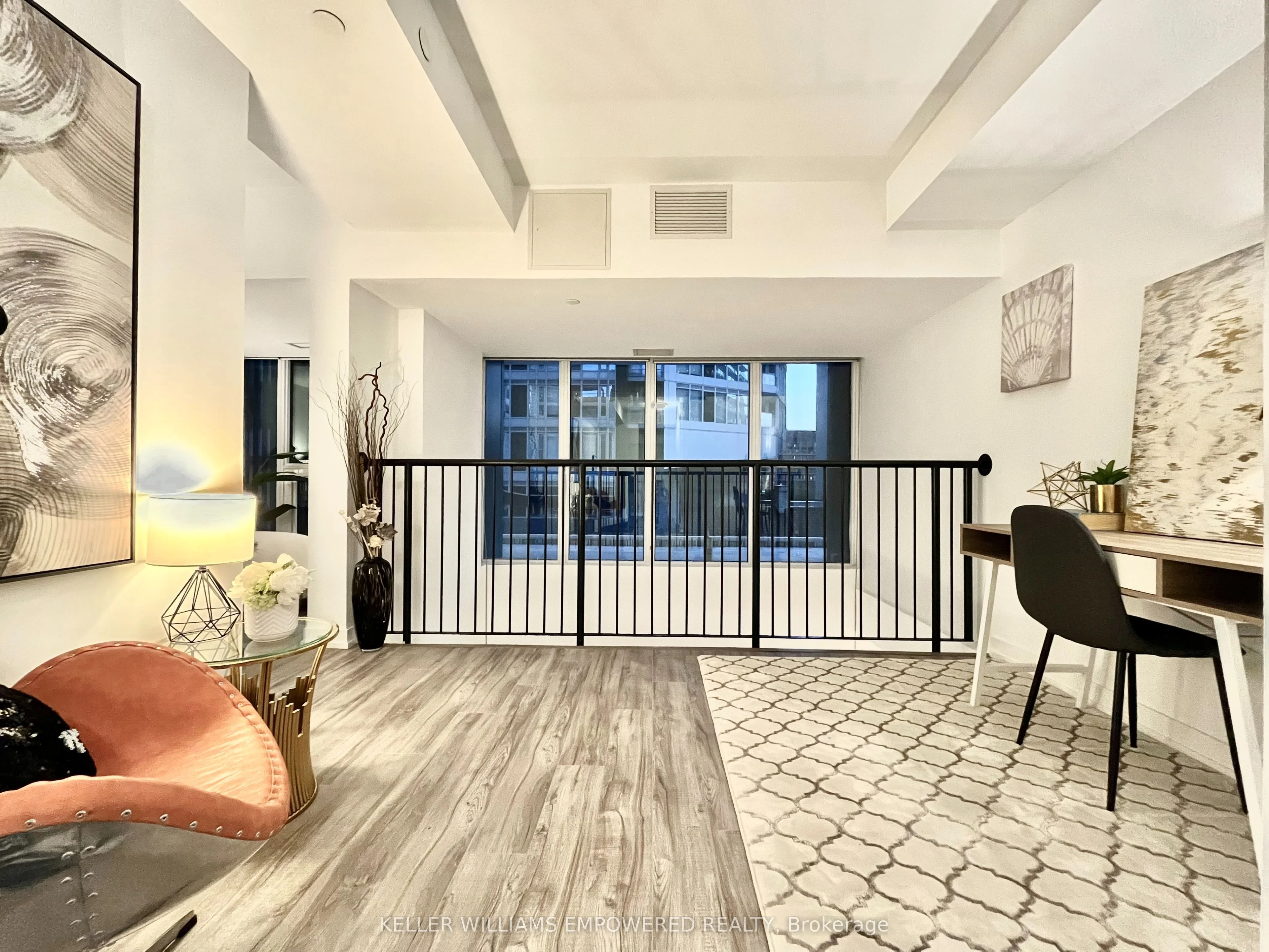 77 Shuter Street 519, Toronto C08, On M5b 0b8