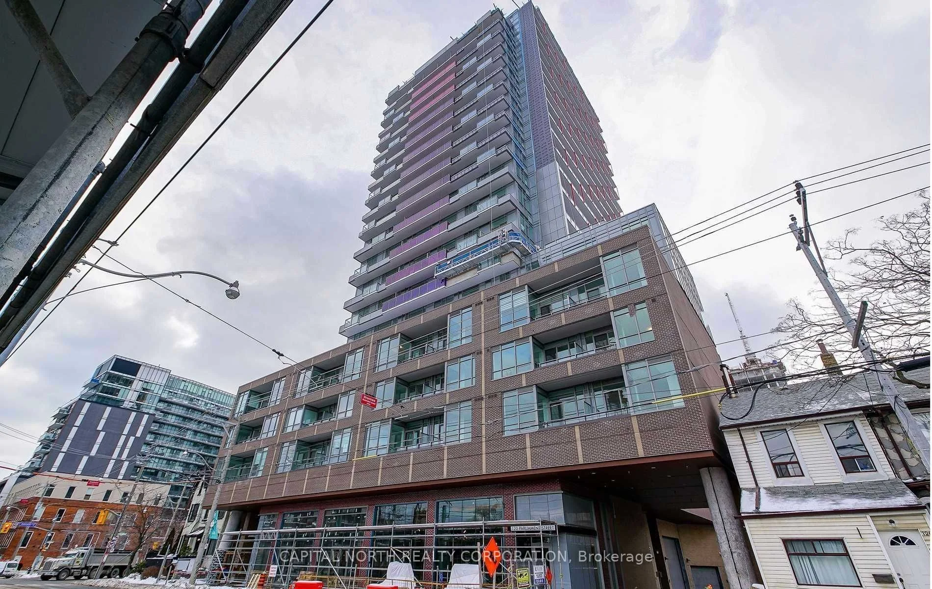 120 Parliment Street W 402, Toronto C08, ON M5A 2Y8
