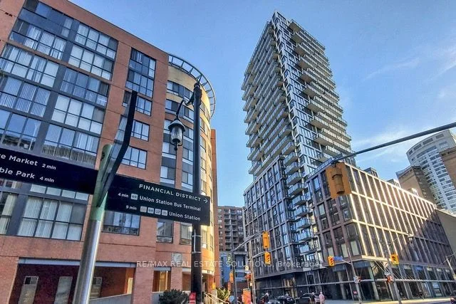 2A Church Street 2104, Toronto C08, ON M5E 0E1
