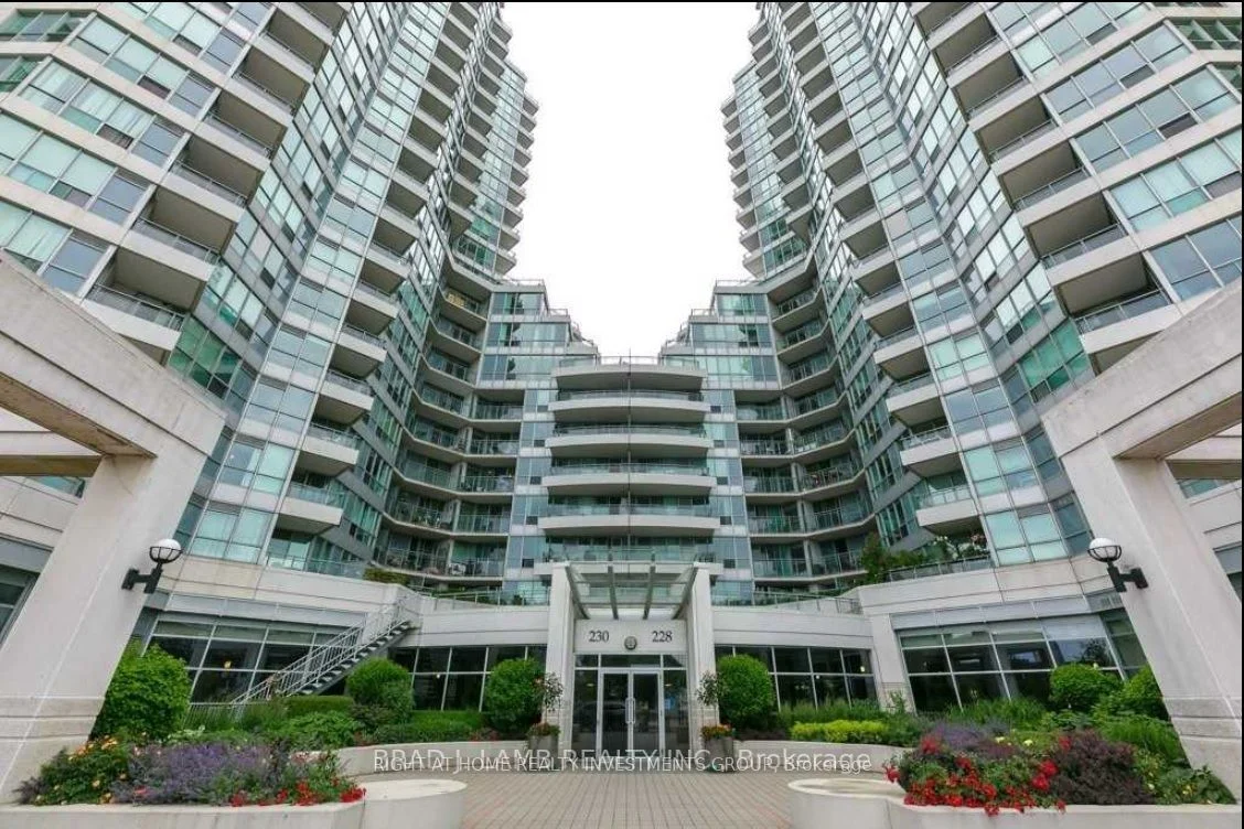 228 Queens Quay Street W 316, Toronto C01, ON m5j 2x1