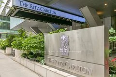 183 Wellington Street W 3902, Toronto C01, On M5v 0a1