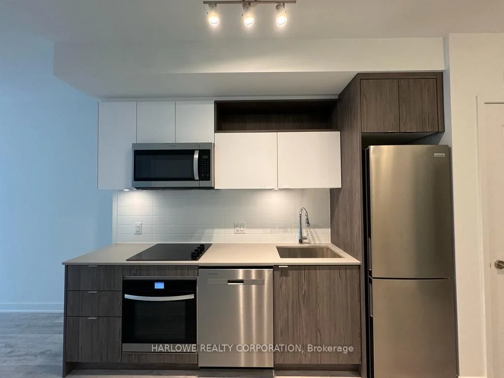 100 Dalhousie Street 216, Toronto C08, ON M5B 0C7