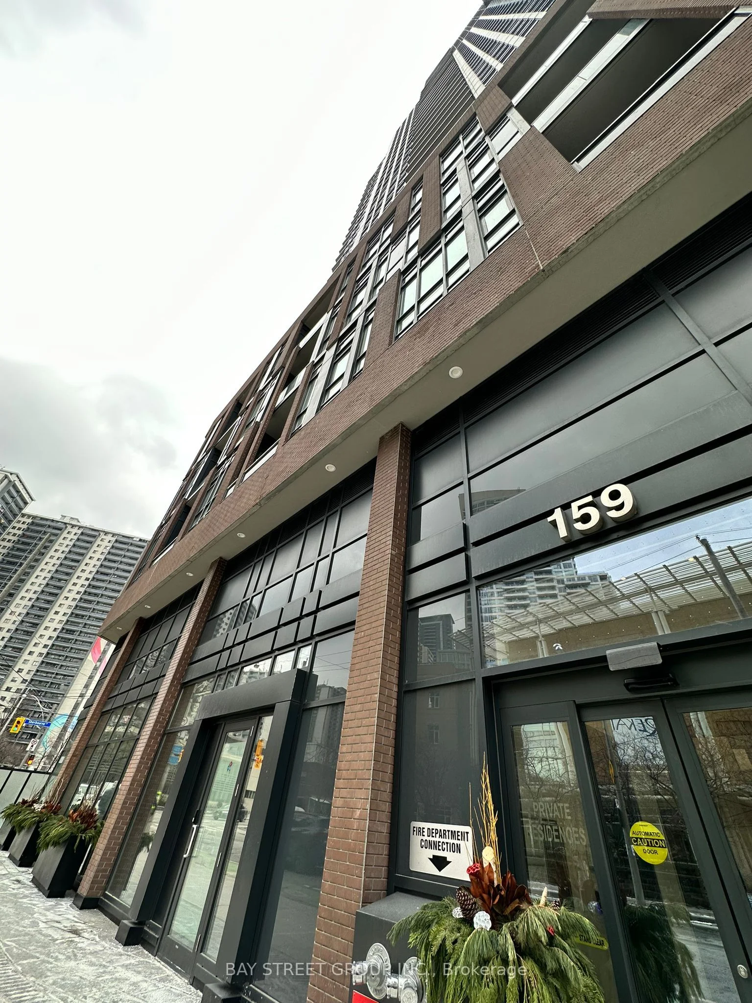 159 Wellesley Street E Lph04, Toronto C08, ON M4Y 0H5