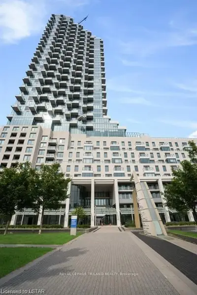 12 BONNYCASTLE Street 315, Toronto C08, ON M5A 3Y4