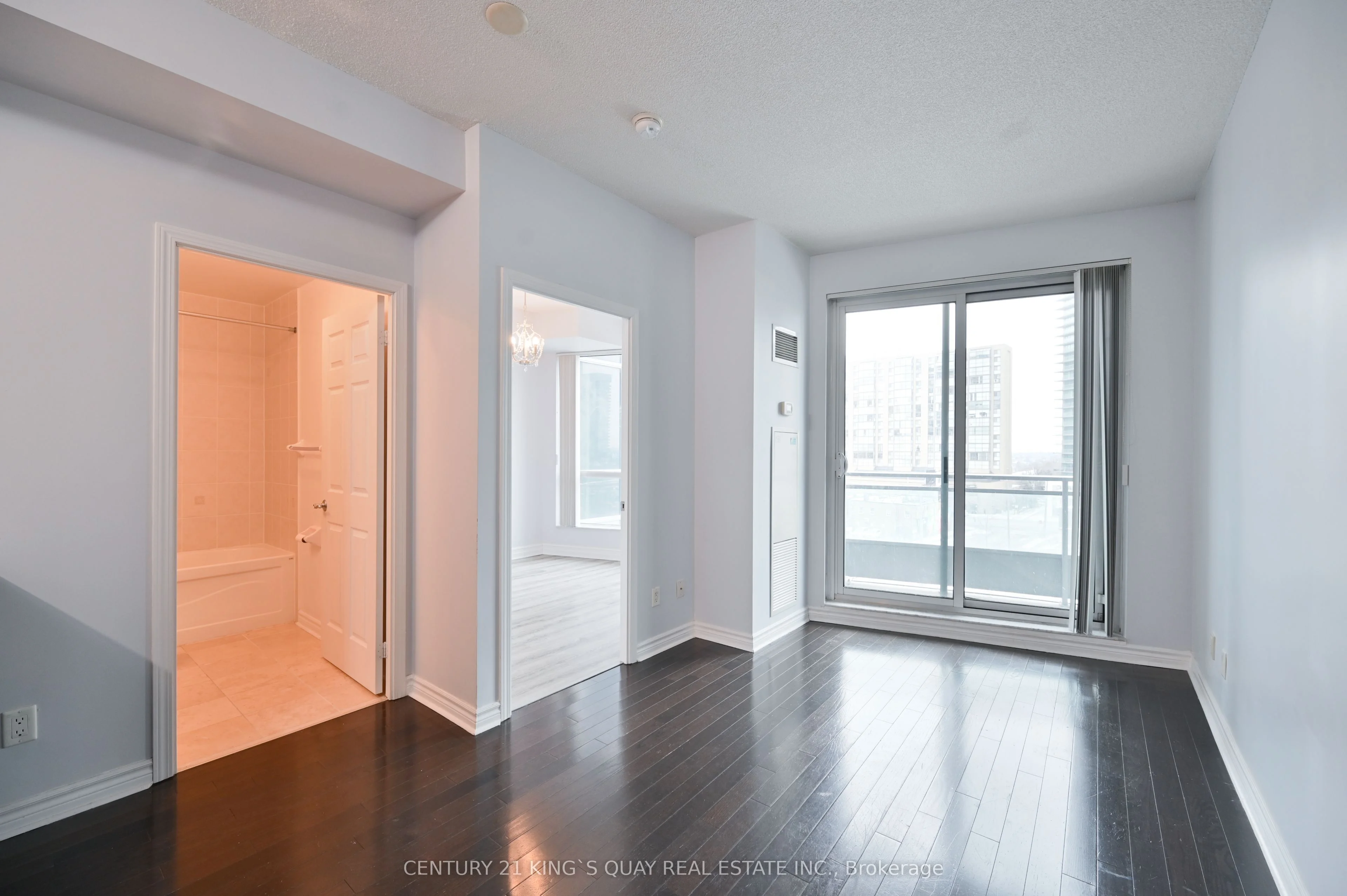 18 Holmes Avenue 506, Toronto C14, ON M2N 4L9