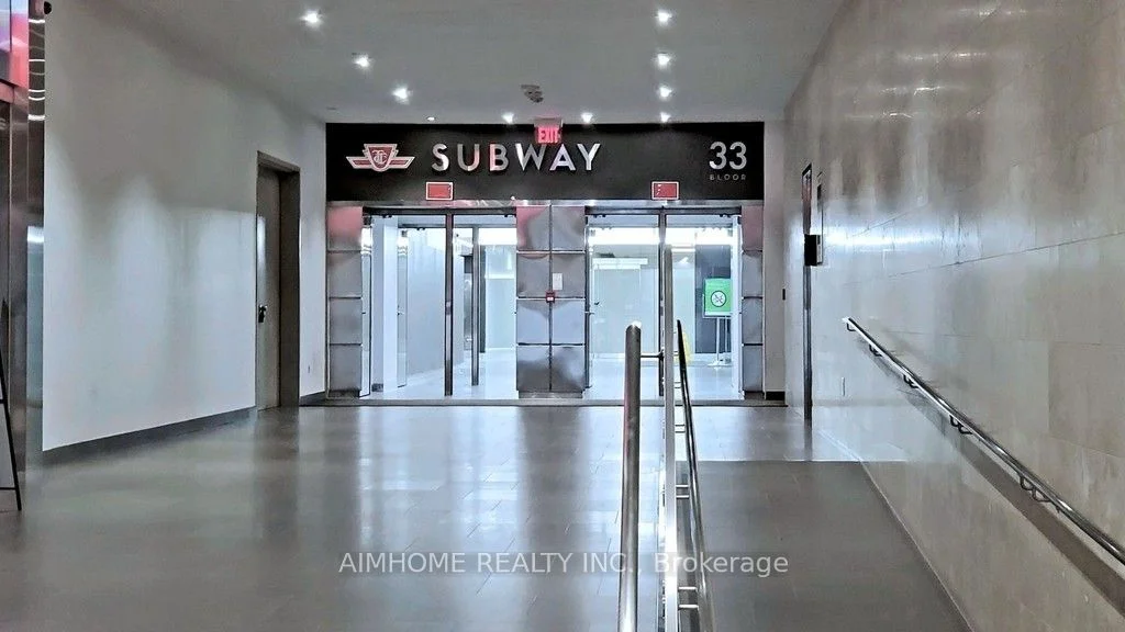 1 Bloor Street E 1504, Toronto C08, On M4w 0a8