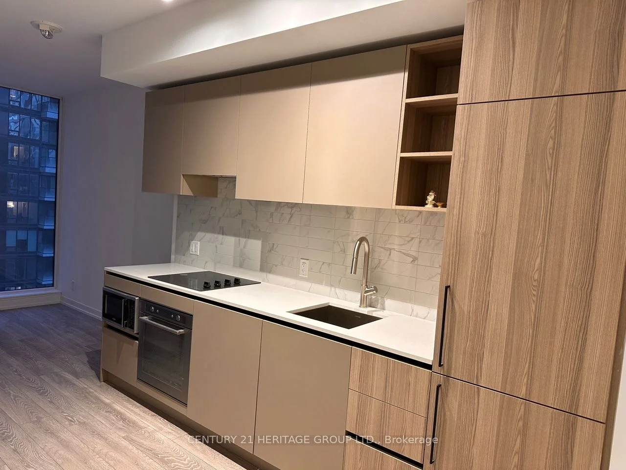 55 Mercer Street 1807, Toronto C01, On M5v 3w2