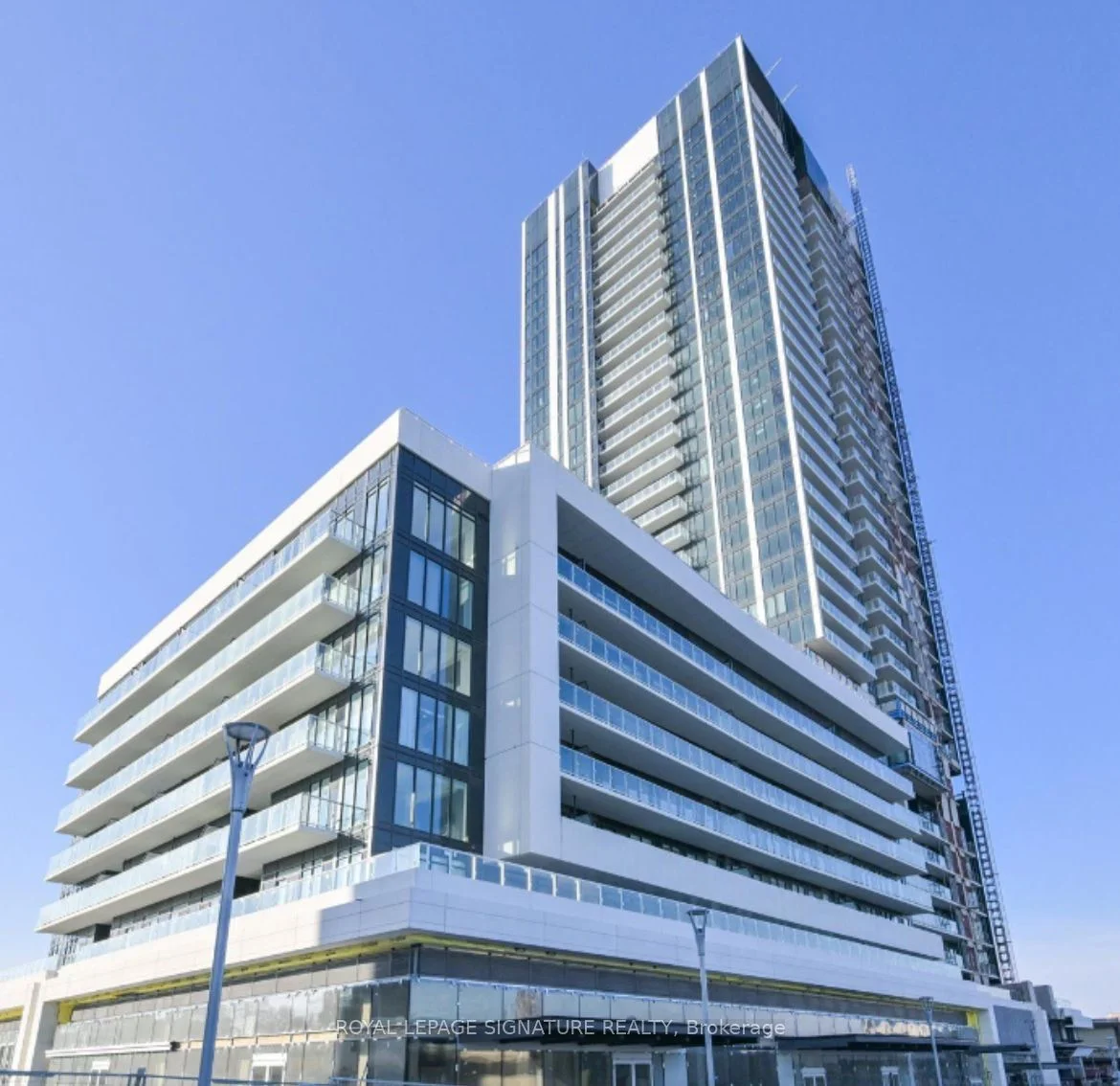 50 O'neill Road 1708, Toronto C13, On M3c 0h1