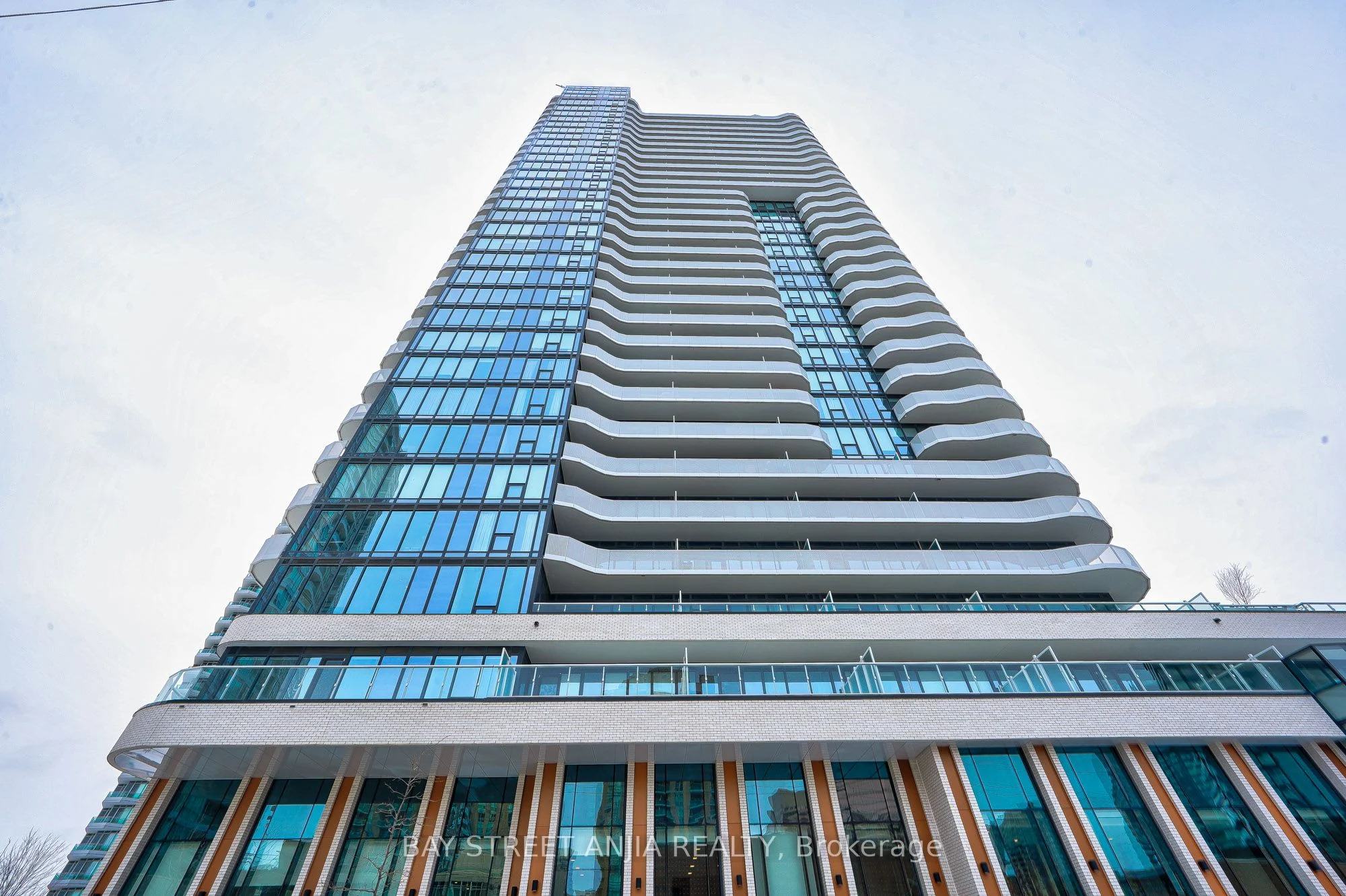 15 Holmes Avenue 1712, Toronto C14, ON M2N 4L8