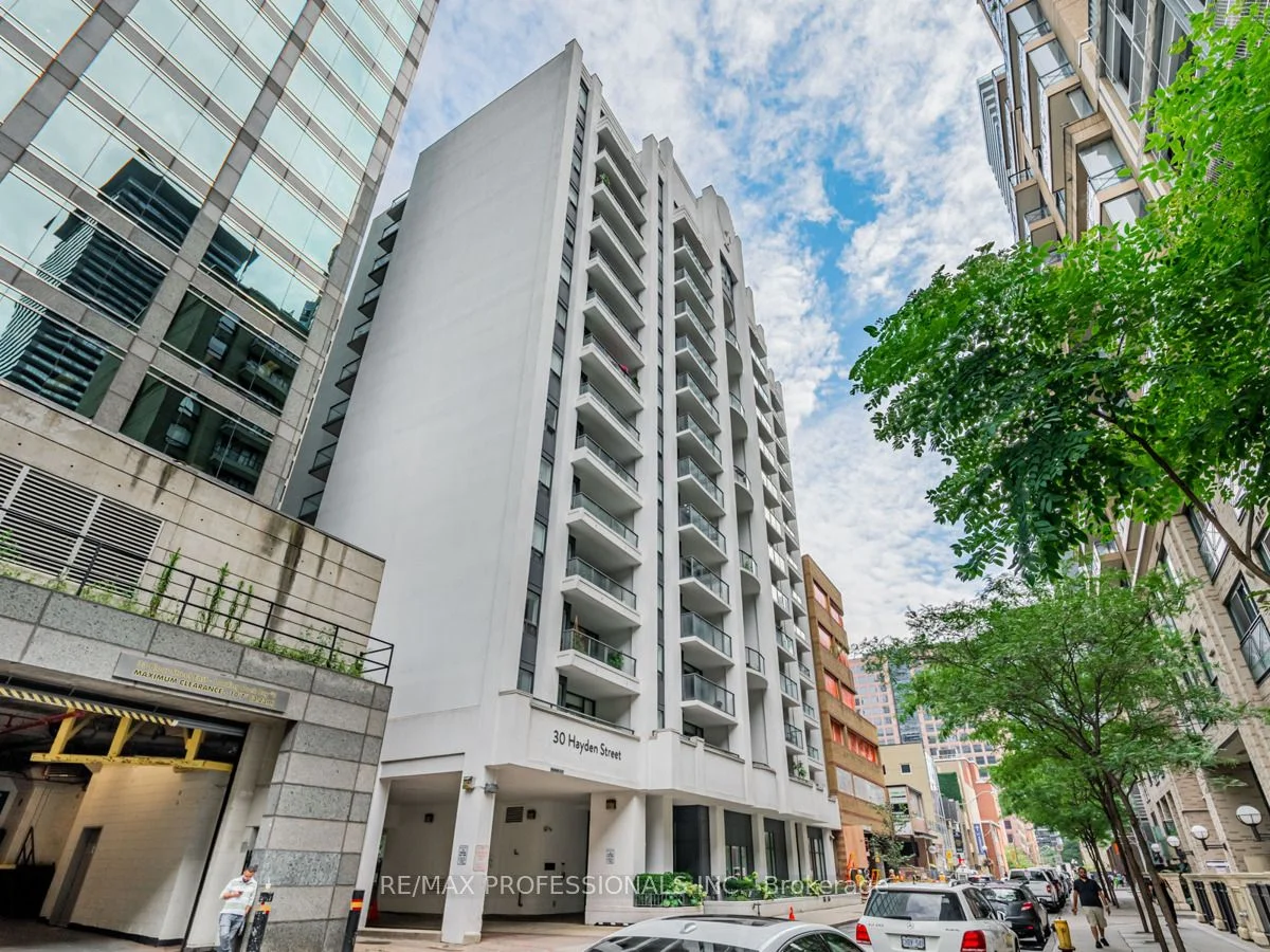 30 Hayden Street 1204, Toronto C08, On M4y 1v8