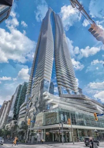 1 Bloor Street E 3209, Toronto C08, On M4w 1a9