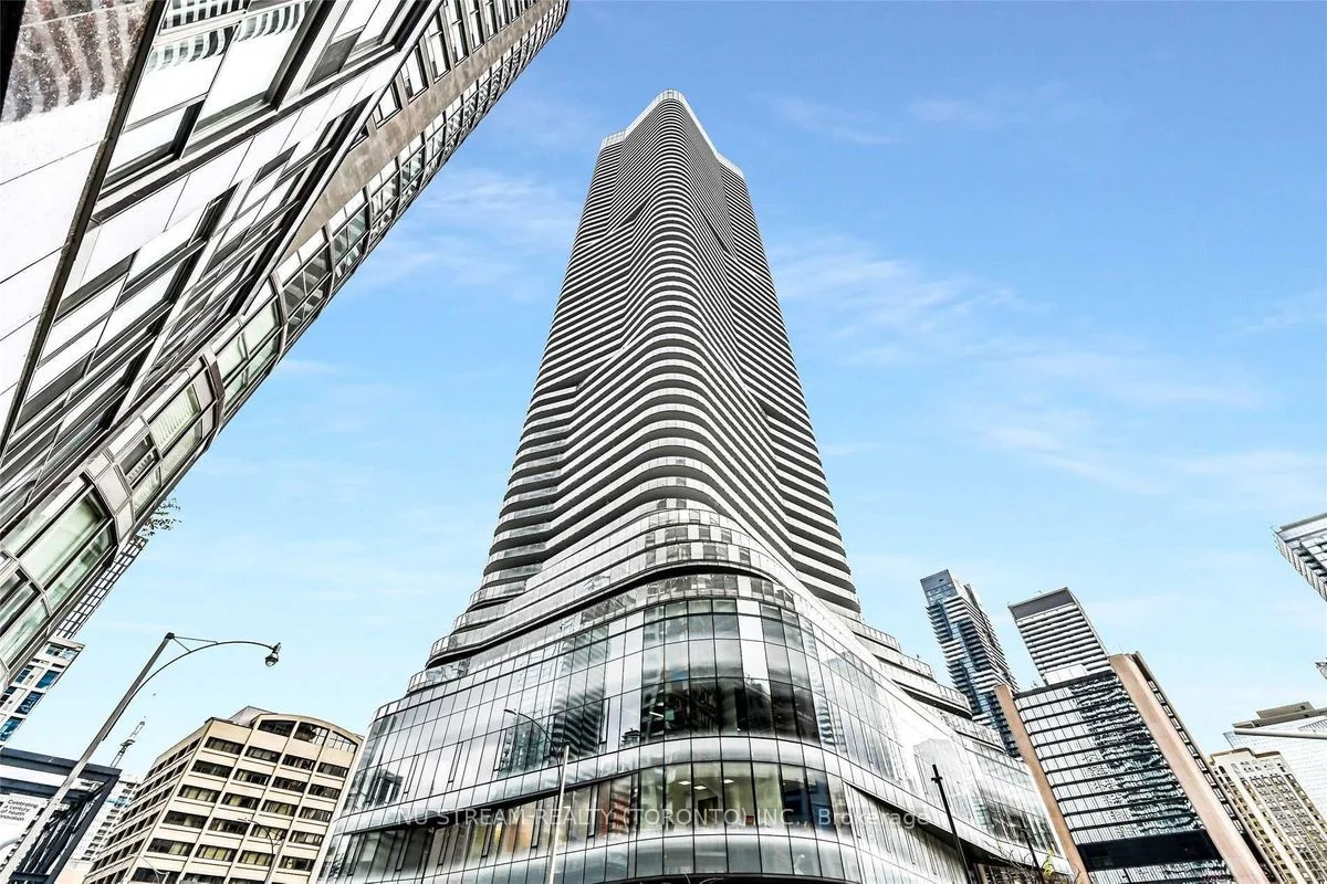 11 Wellesley Street W 3113, Toronto C01, On M4y 0g4