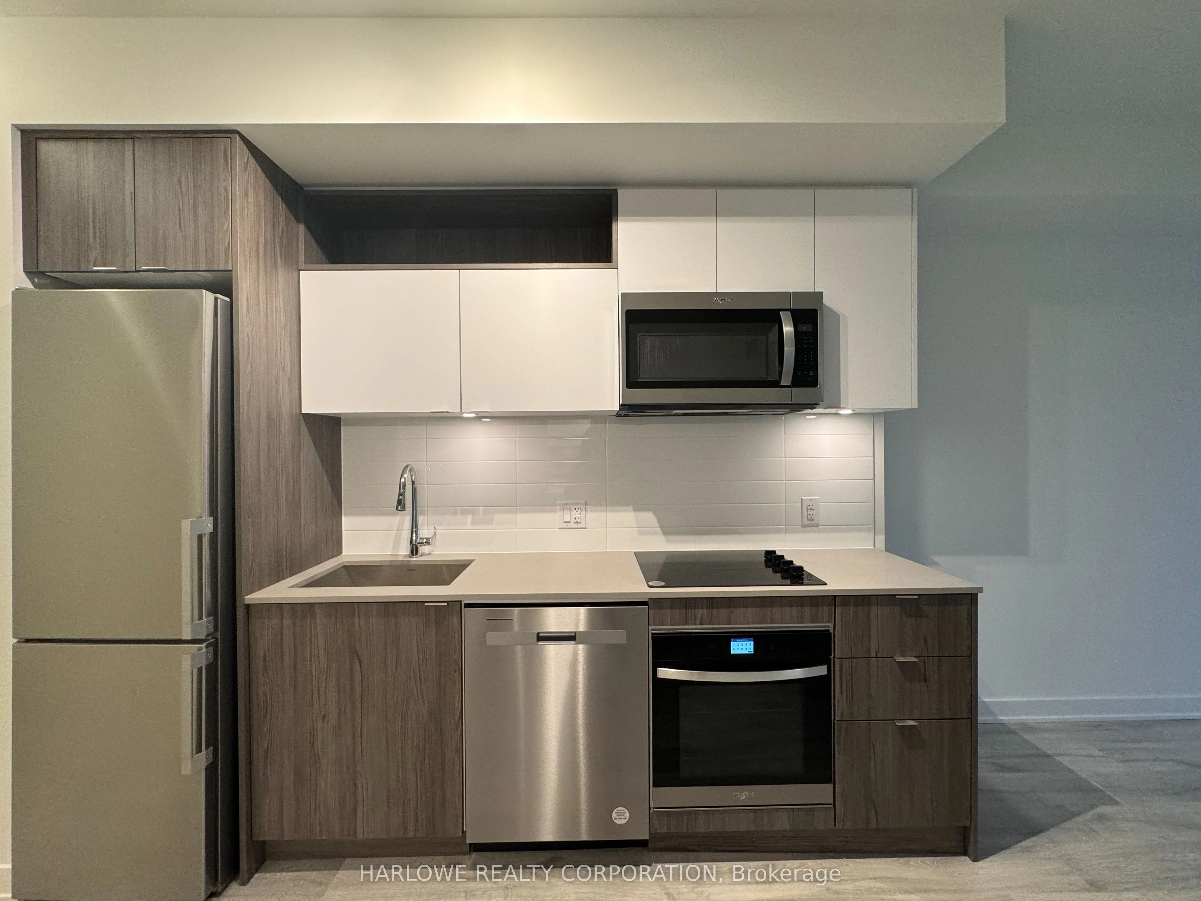 100 Dalhousie Street 2908, Toronto C08, On M5b 0c7