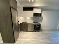 135 Lower Sherbourne Street 639 W, Toronto C08, On M5a 1y4