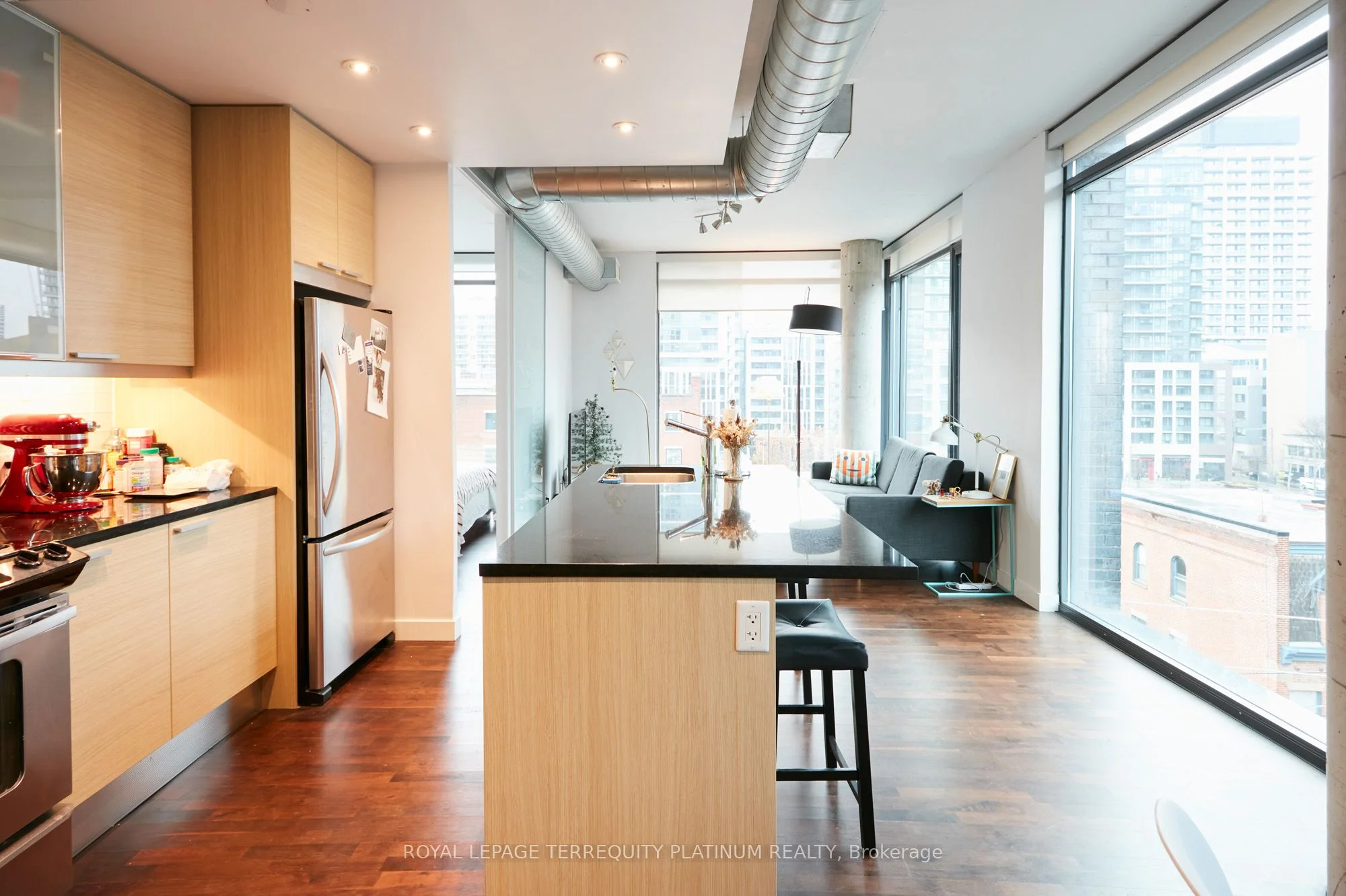 138 Princess Street 507, Toronto C08, On M5a 0b1