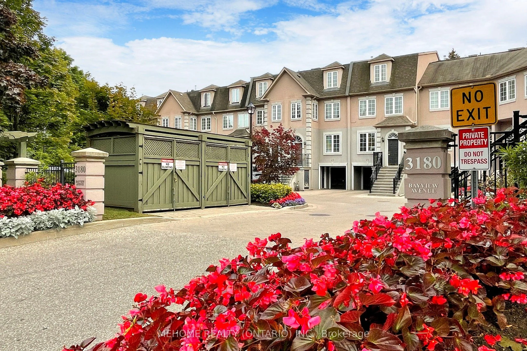 3180 Bayview Avenue 27, Toronto C14, ON M2N 6W2