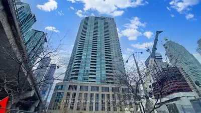 18 Yonge Street 2701, Toronto C01, On M5e 1z8