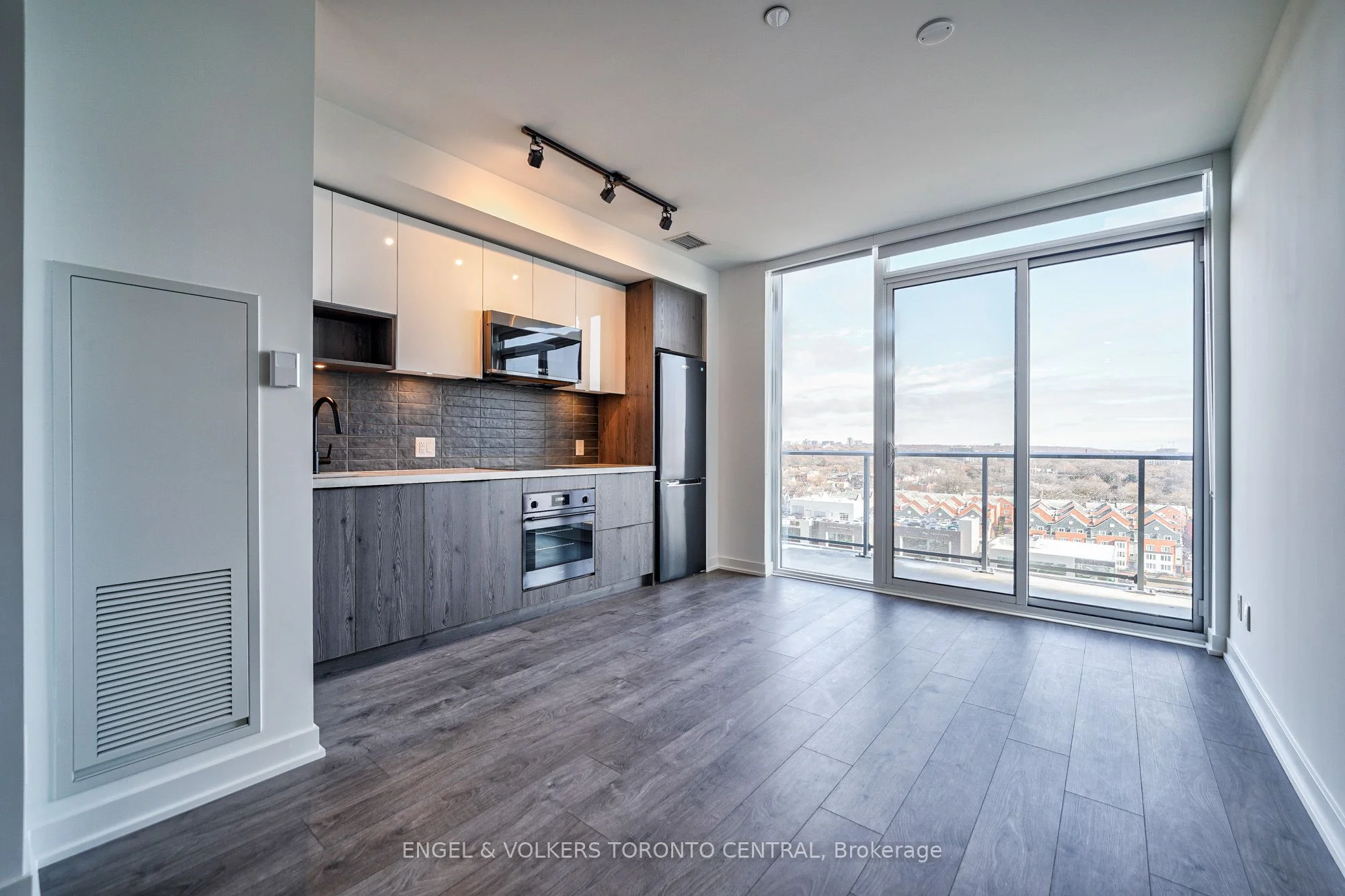 5 Defries Street 1106, Toronto C08, On M5a 3r4
