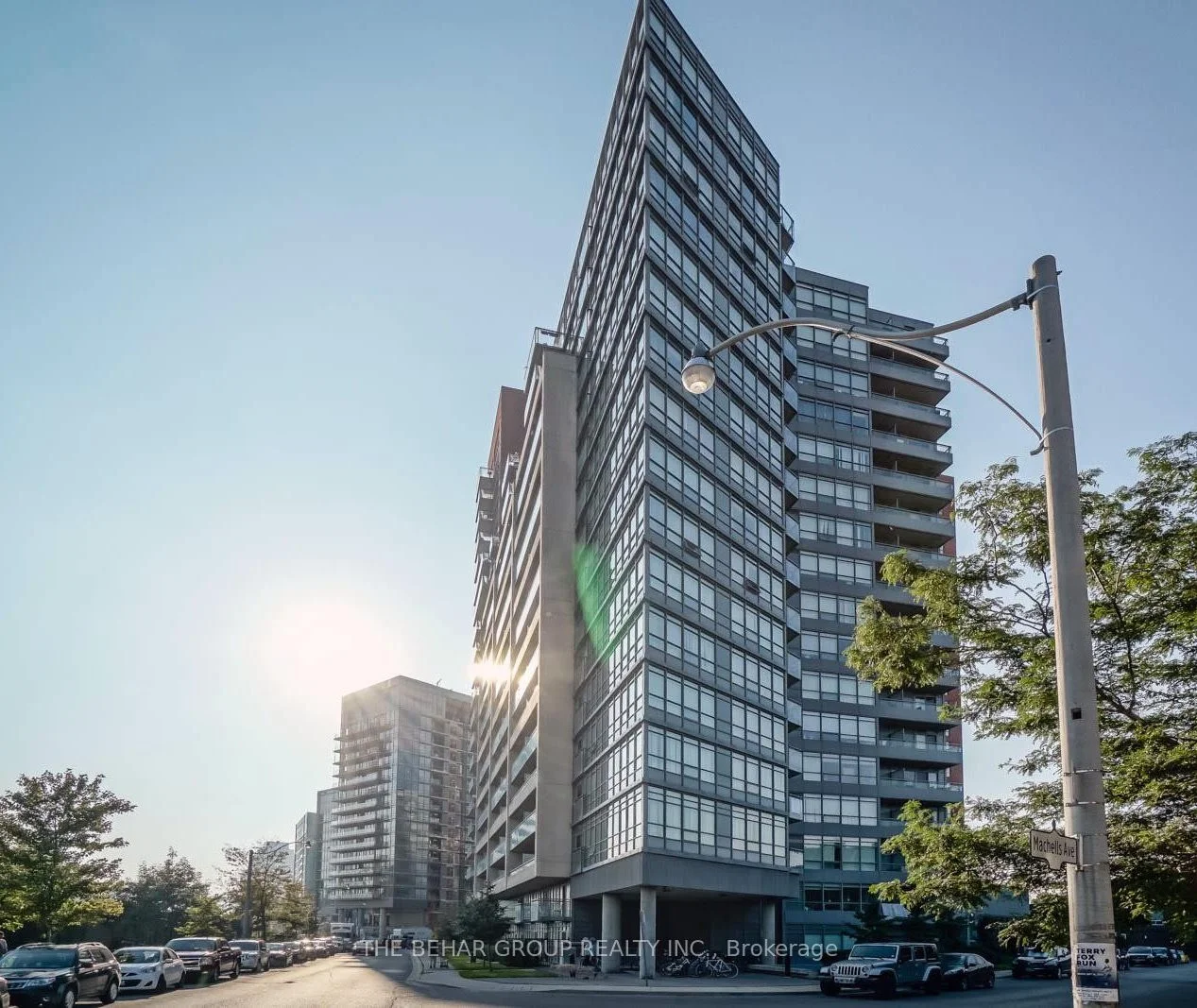 38 Joe Shuster Way 528, Toronto C01, ON M6K 0A5