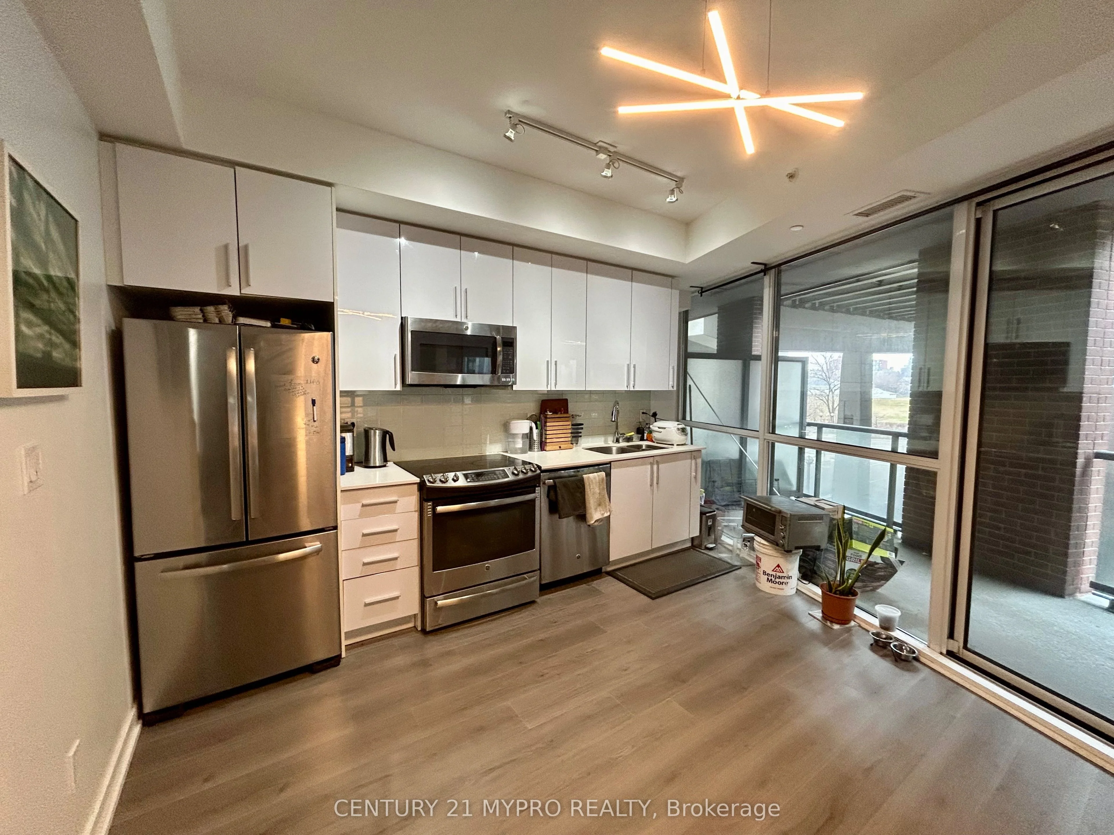 20 Bruyers Mews 328, Toronto C01, ON M5v 0G8