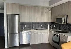 105 George Street 1302, Toronto C08, On M5a 0l4
