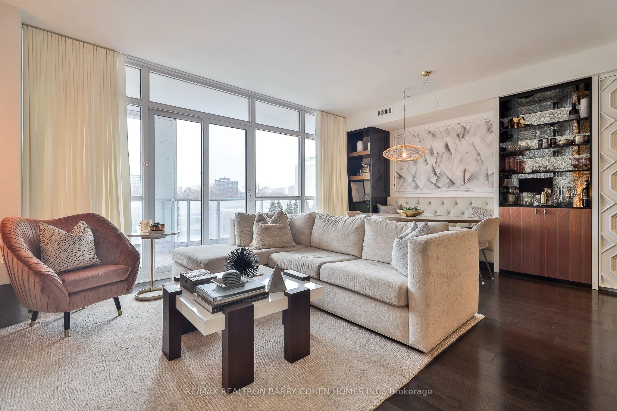 170 Avenue Road 501, Toronto C02, On M5r 0a4