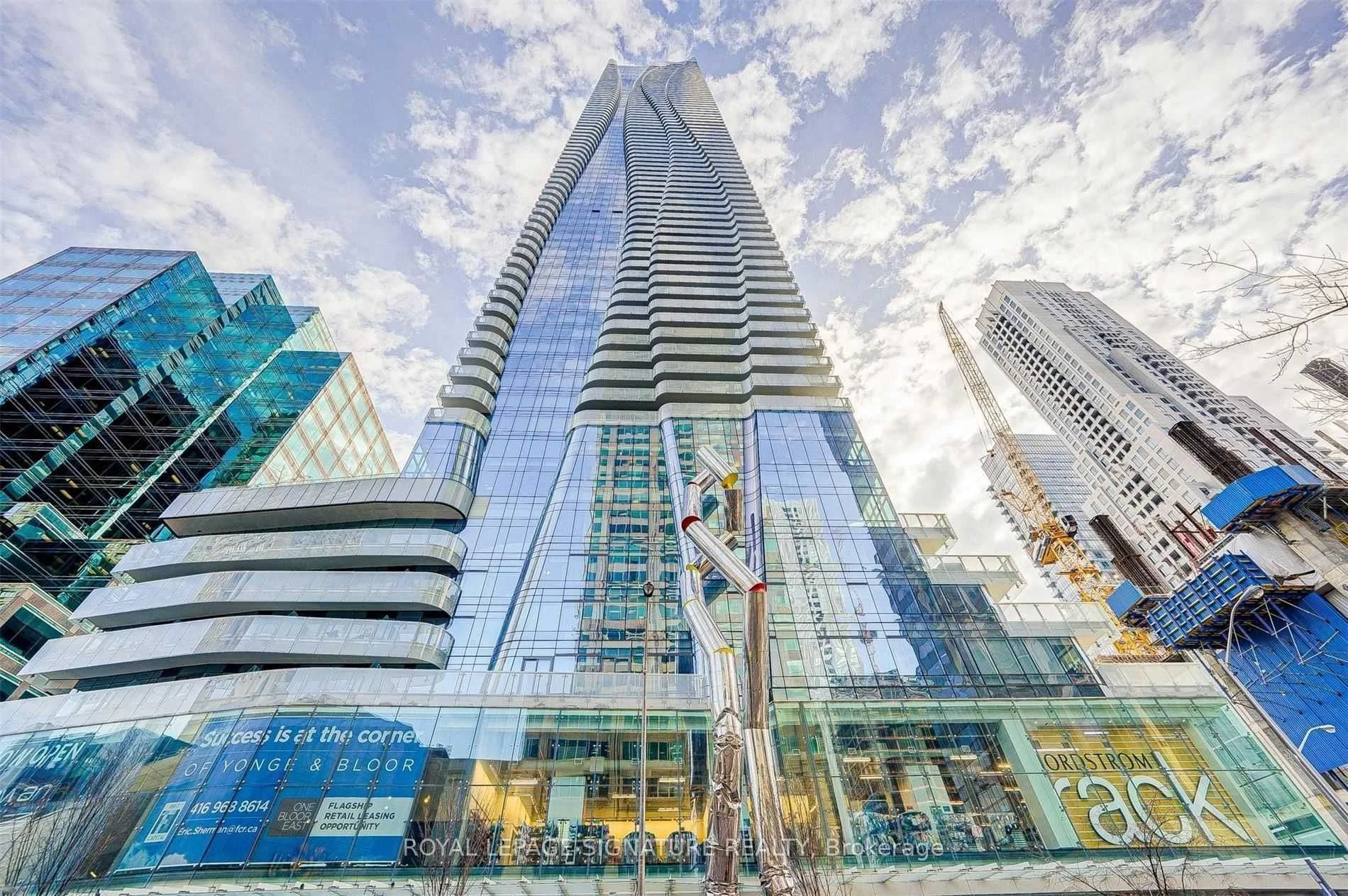 1 Bloor Street E 4906, Toronto C08, On M4w 1a9