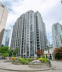 18 Hollywood Avenue 207, Toronto C14, On M2n 6p5