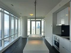 1 Bloor Street E 5704, Toronto C08, ON M4W 0A8