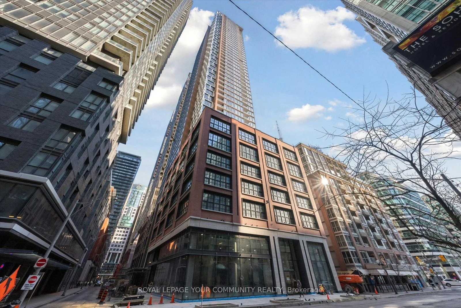 35 Mercer Street 1415, Toronto C01, On M5v 0v1