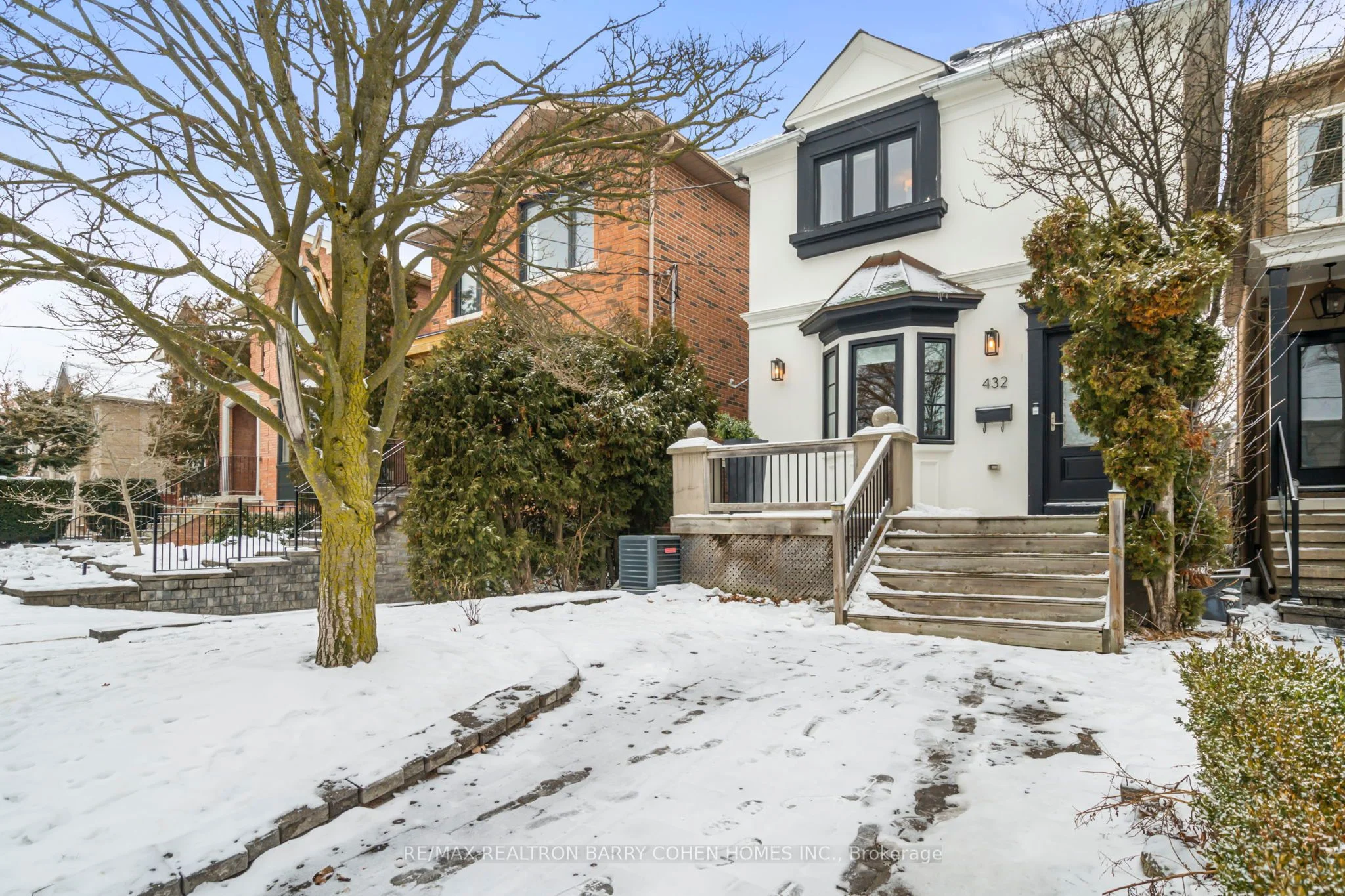 432 Bedford Park Avenue, Toronto C04, ON M5M 1K1