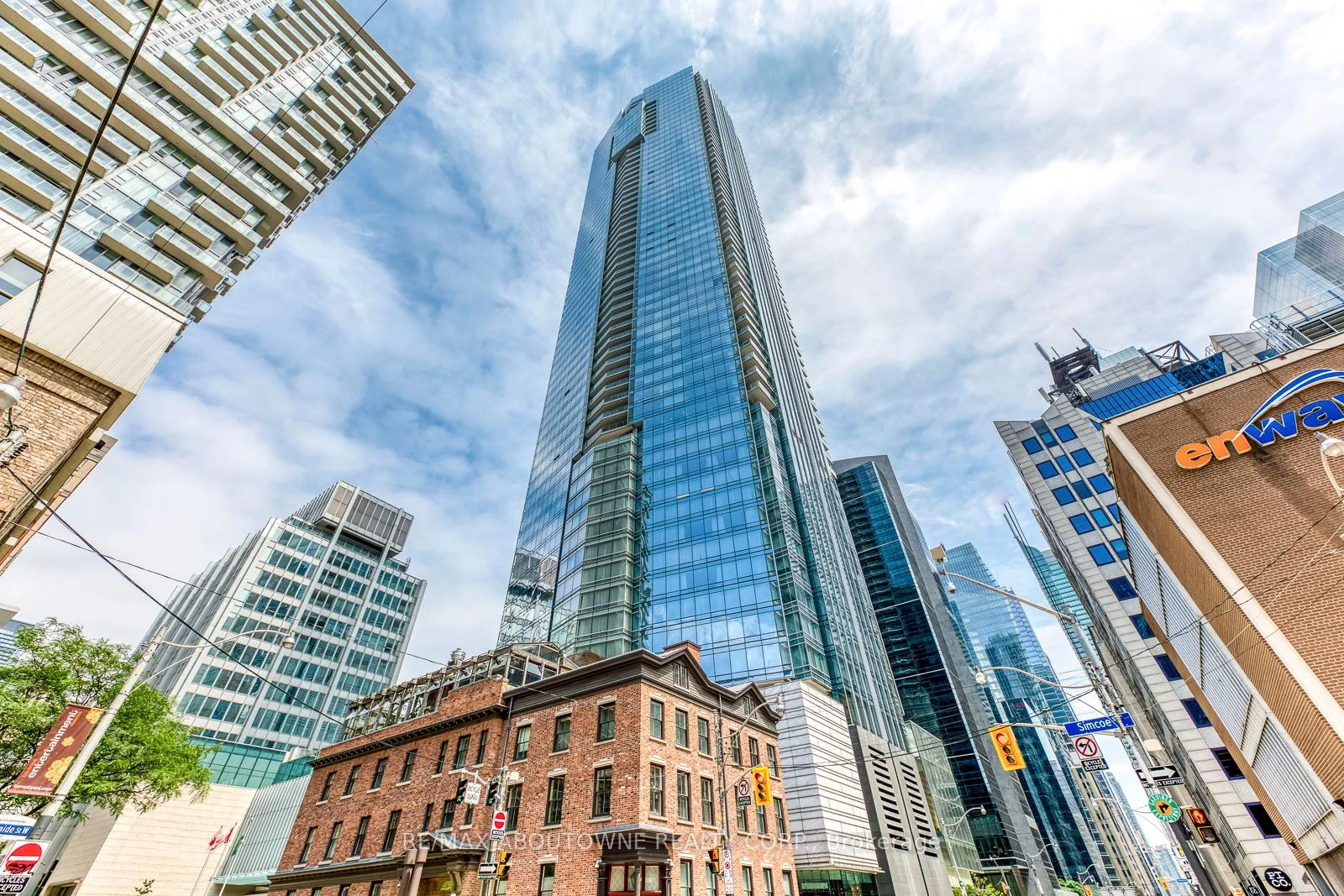 180 University Avenue 4001, Toronto C01, On M5h 0a2