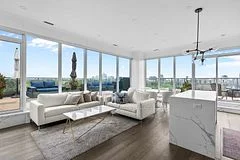 6 Parkwood Avenue 901, Toronto C03, On M9v 2v4