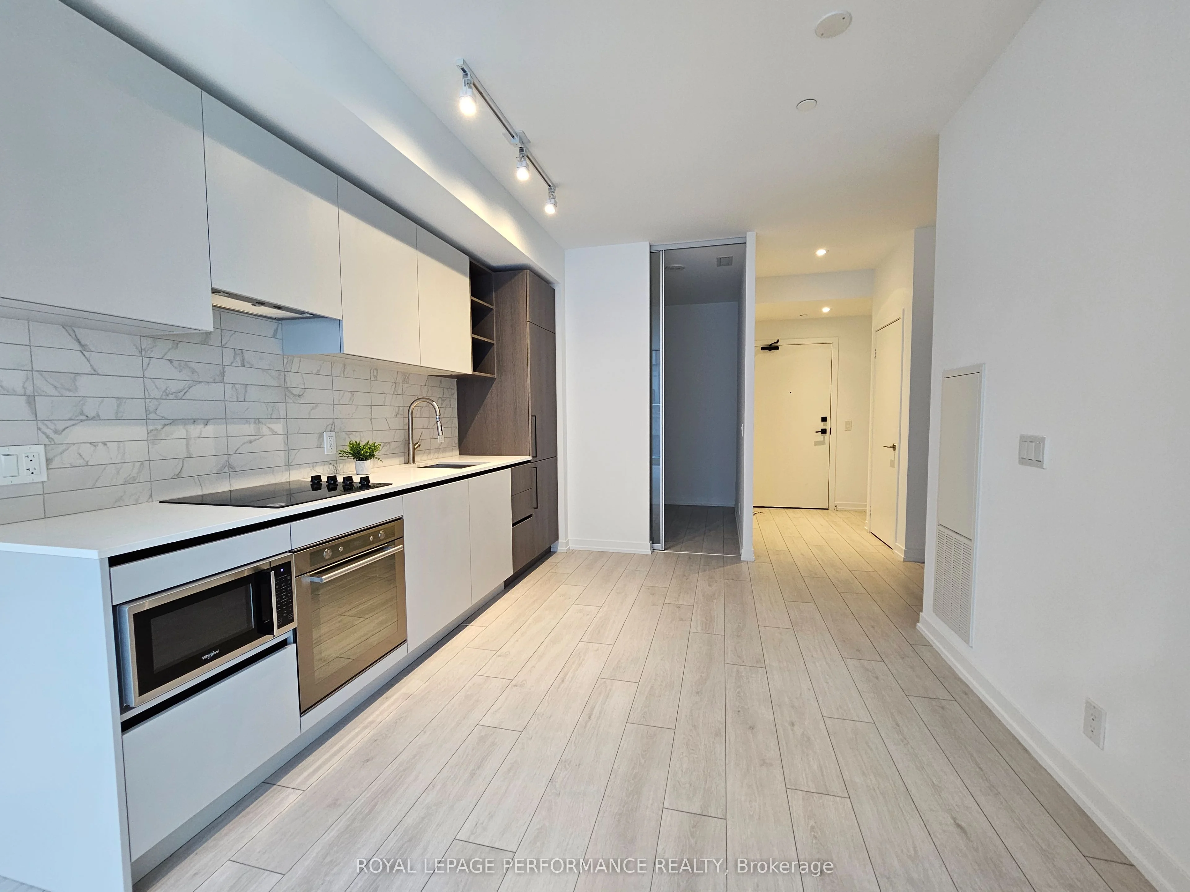 55 Mercer Street 1012, Toronto C01, On M5v 0w4