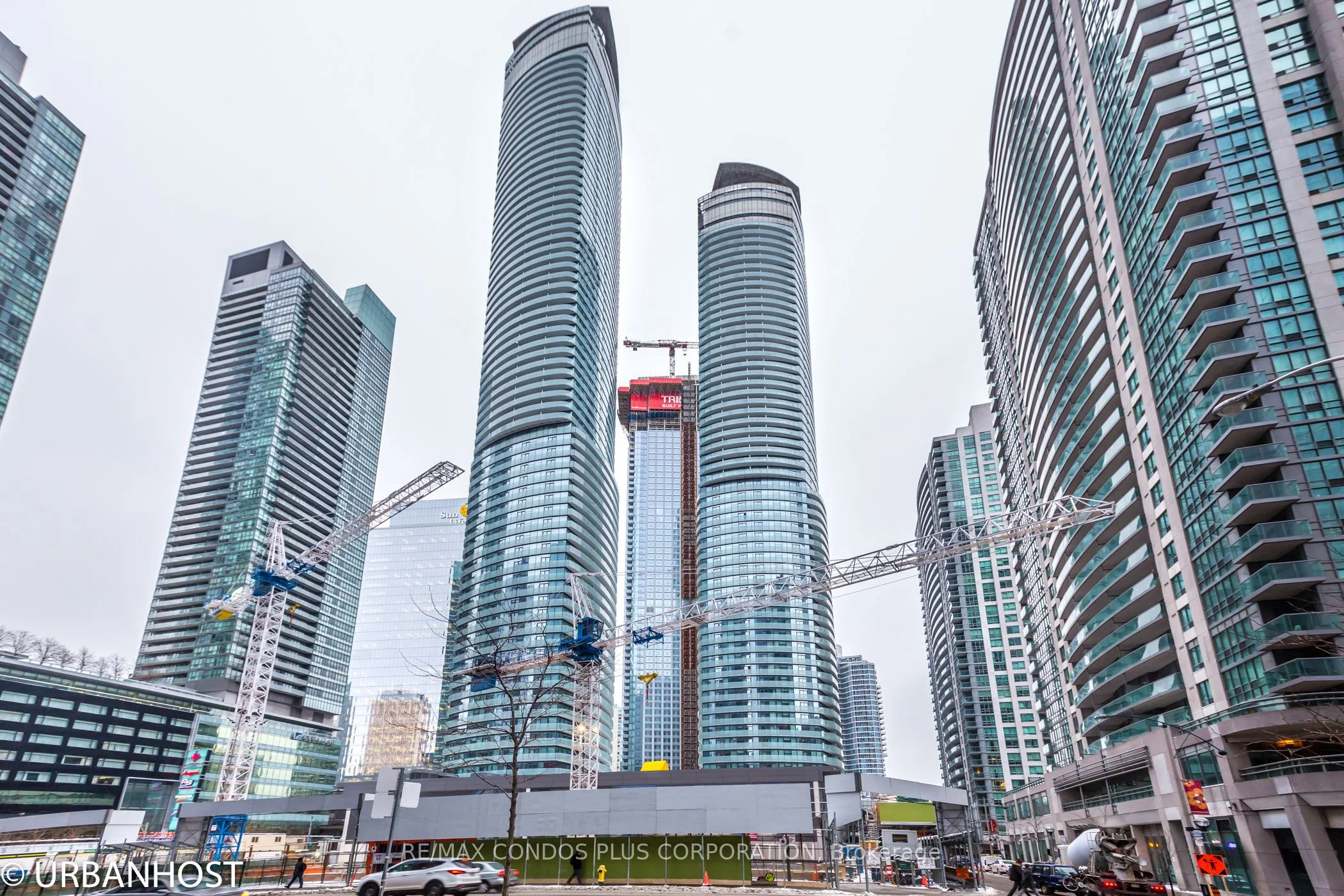 14 York Street 2107, Toronto C01, On M5j 0b1