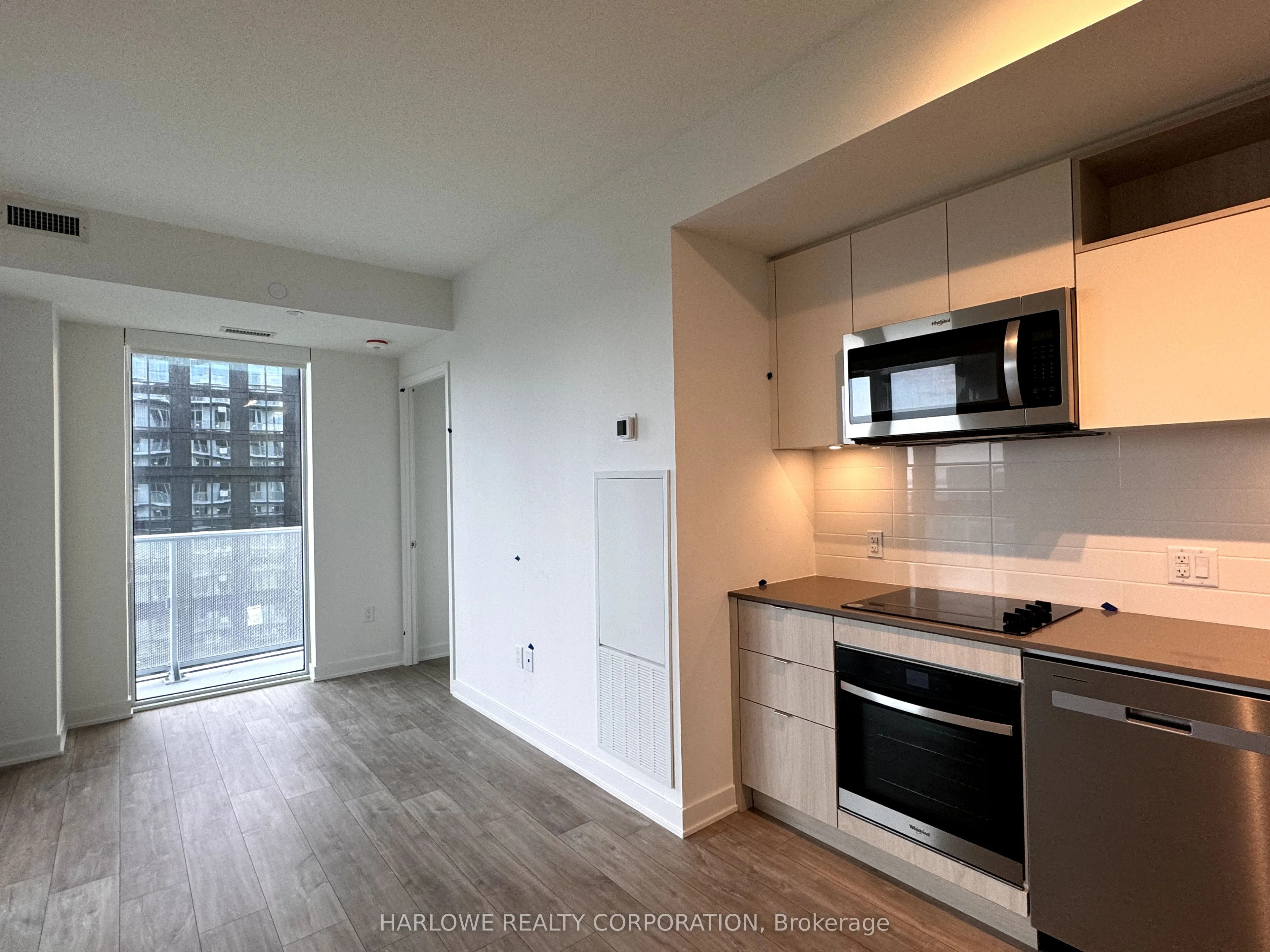 100 Dalhousie Street 3607, Toronto C08, On M5b 0c7