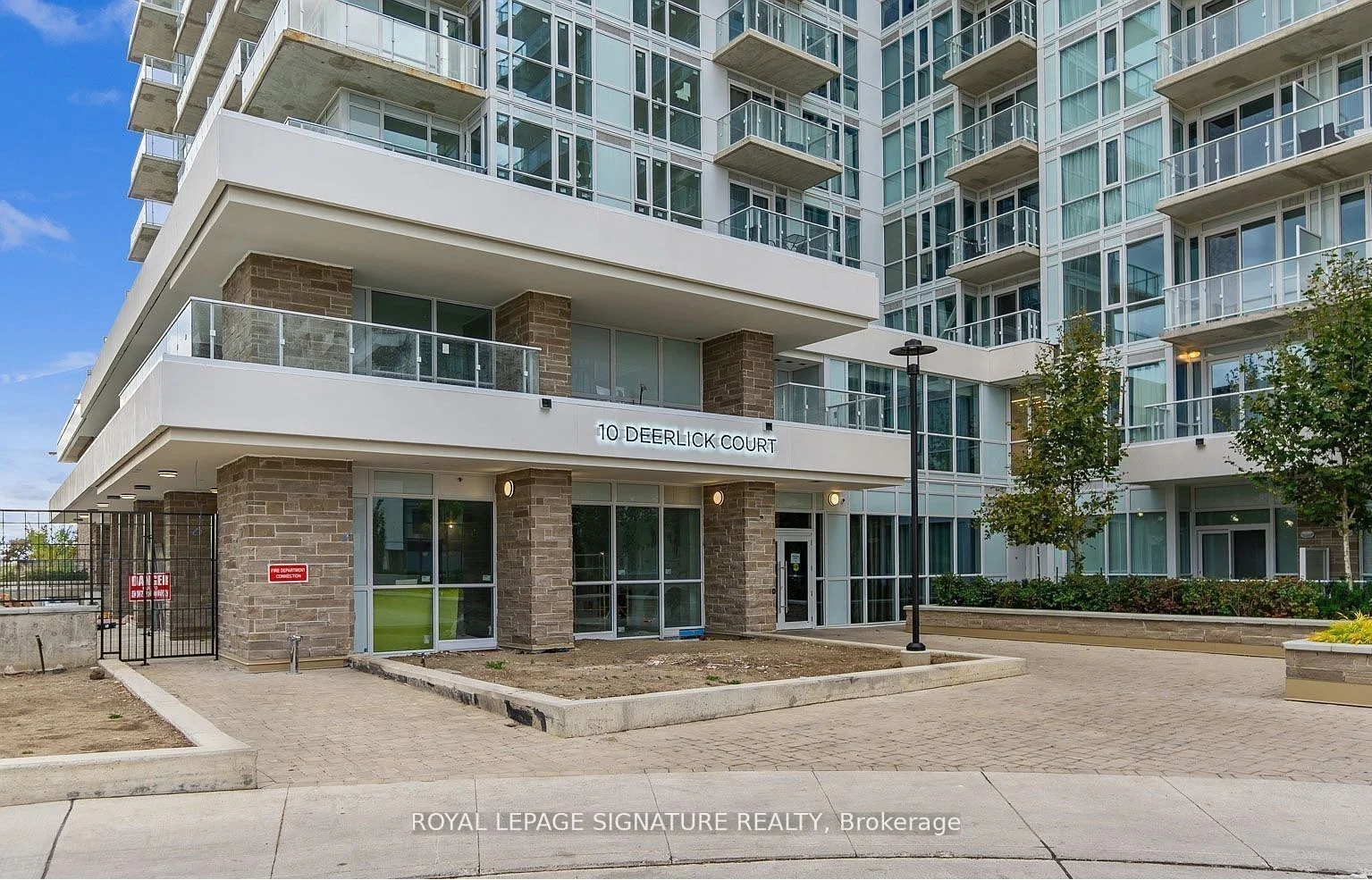 10 Deerlick Court 616, Toronto C13, ON M3A 0A7