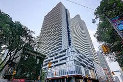 85 Wood Street 3205, Toronto C08, On M4y 0e8