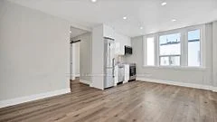699 Eglinton Avenue W 403, Toronto C03, On M5n 1c6