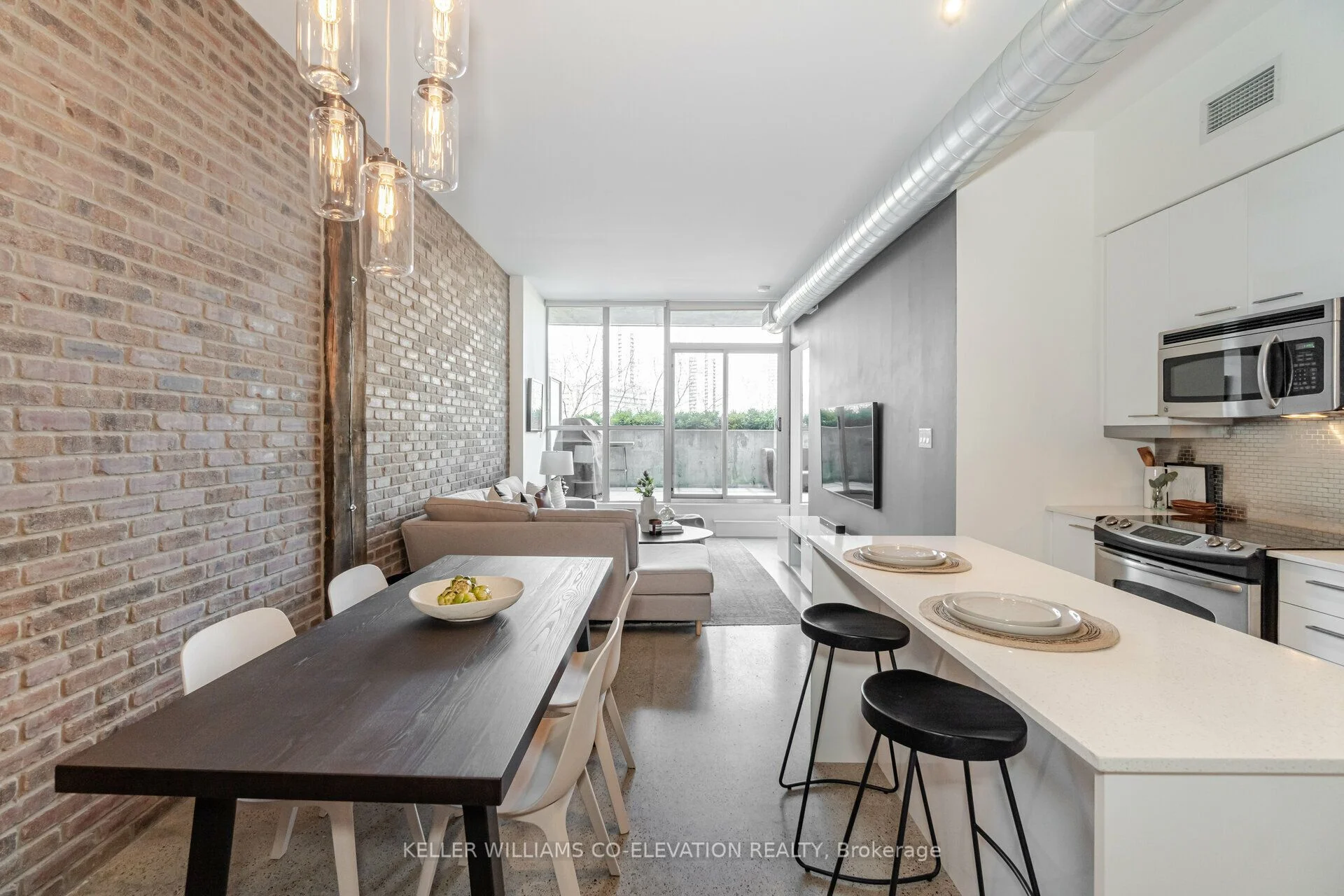 510 King Street E 611, Toronto C08, On M5a 0e5