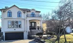 239 Olive Avenue E, Toronto C14, On M2n 4p5