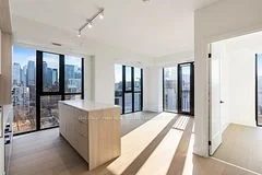 123 Portland Avenue 1106, Toronto C01, ON M5V 2N4