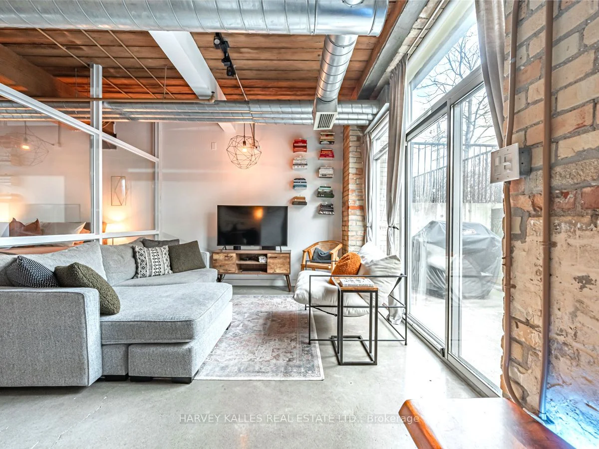 955 Queen Street W 118, Toronto C01, On M6j 3x5