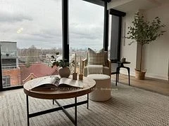 897 College Street W 514, Toronto C01, On M6h 2c2
