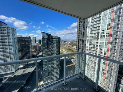 75 Queens Wharf Road 3512, Toronto C01, ON M5V 0J8