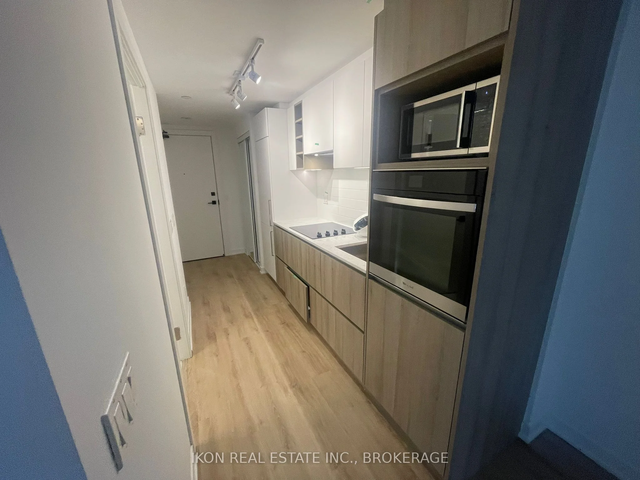 319 Jarvis Street 1609, Toronto C08, On M5b 2c2