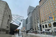 200 Bloor Street W 903, Toronto C02, On M5s 1t8